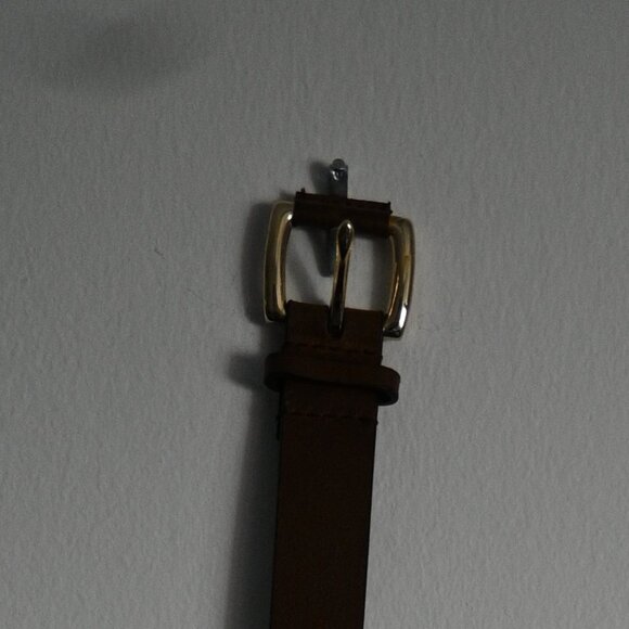 Michael Kors Leather Belt – Medium Brown – Gold Buckle – 41” - Picture 3 of 8